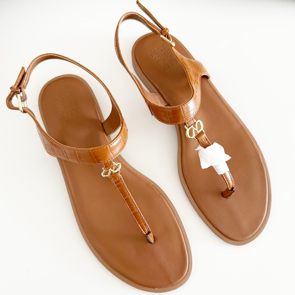 Naturalizer Shoes - NEW Naturalizer Lizzi Tan Brown Faux Leather T-Strap Thong Sandals Size 11